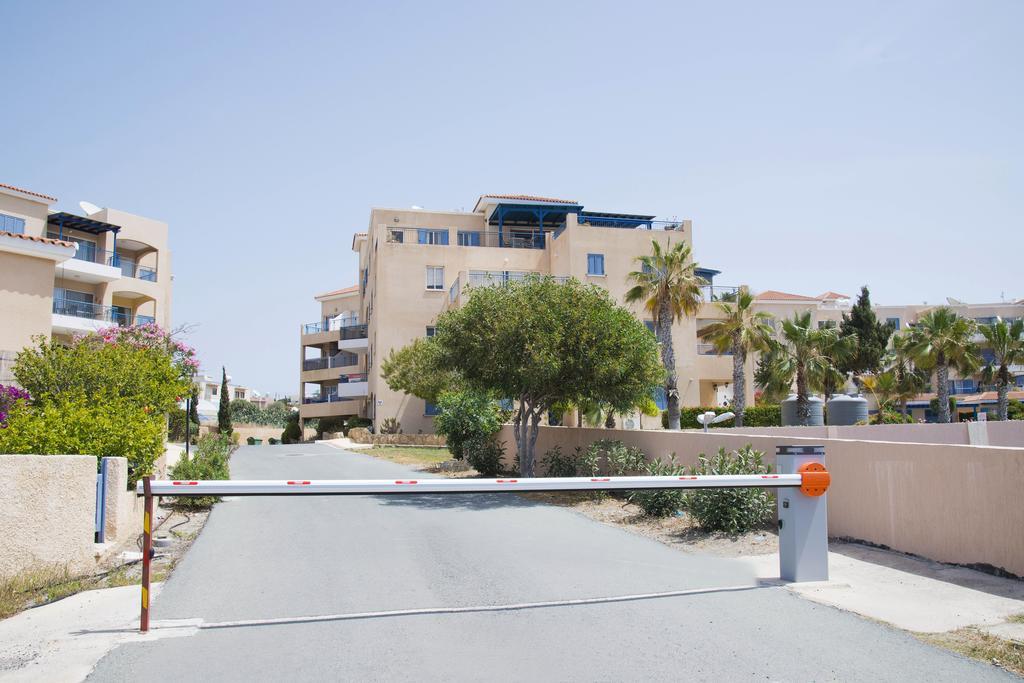 King'S Palace Apartment Paphos Exterior foto