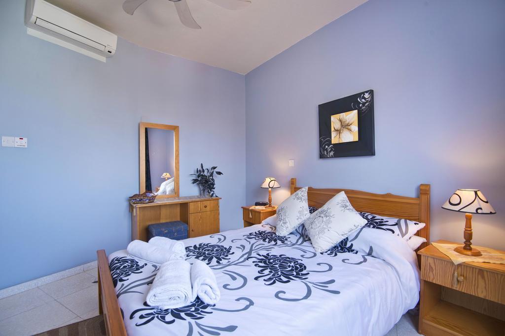 King'S Palace Apartment Paphos Exterior foto
